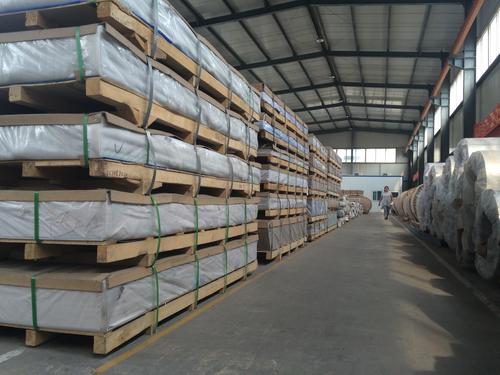 铝板怎么喷涂以及作用